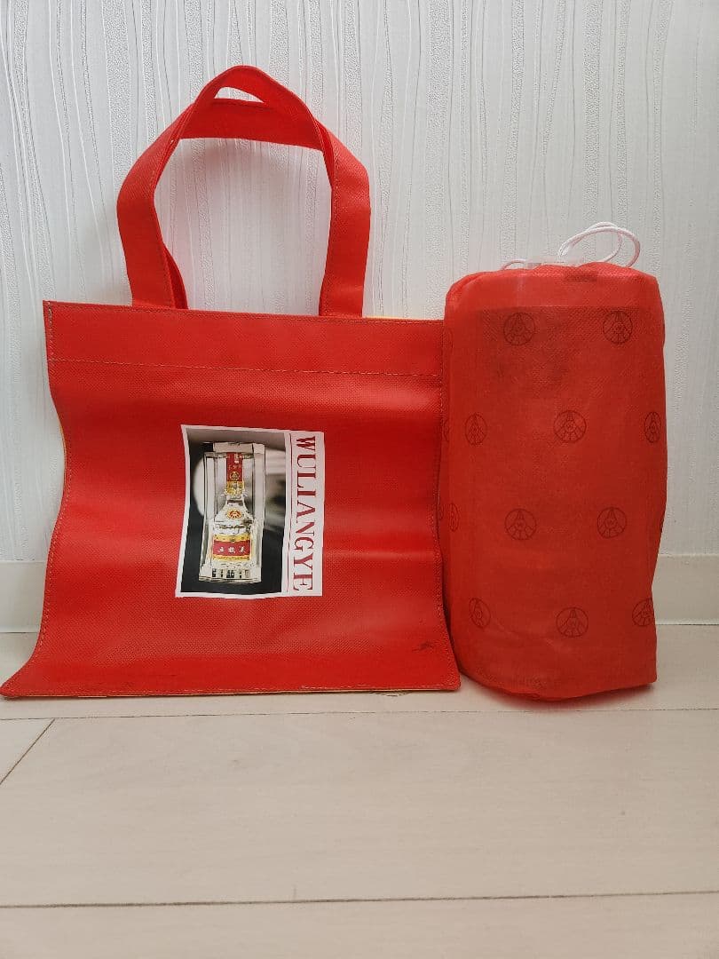 【新品 未開封】白酒　五粮液 WULIANGYE 52% 500ml 袋付き