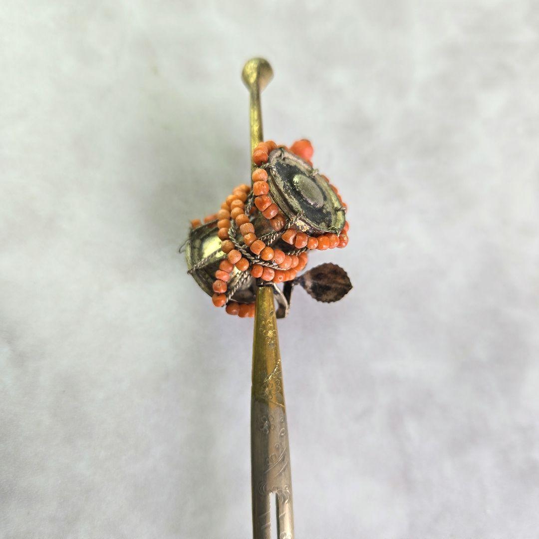 アンティーク　金工　珊瑚　簪　銀かんざし　鼓　G8　着物　明治　骨董　髪飾り