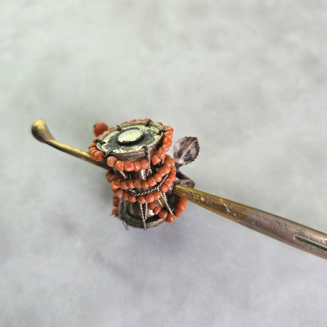 アンティーク　金工　珊瑚　簪　銀かんざし　鼓　G8　着物　明治　骨董　髪飾り