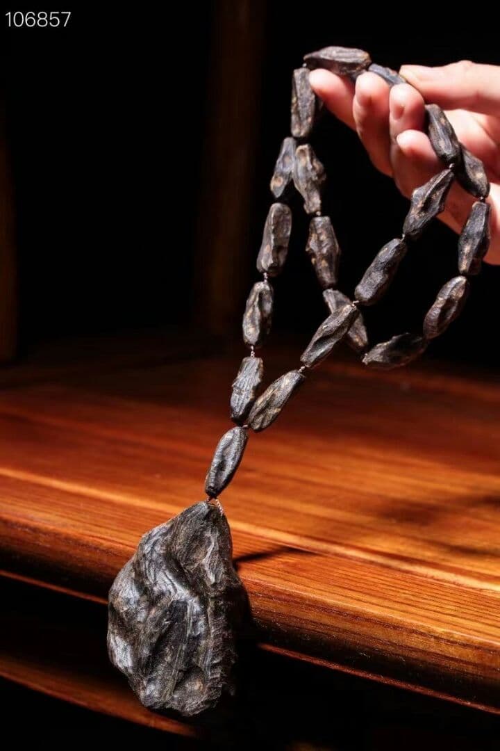 本物保证天然ベトナムじんー沈香ネックレス 野生の老材料(収蔵ひん品)