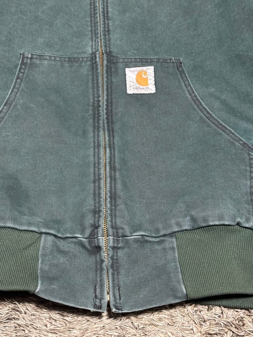Carhartt フード付きアウター グリーン
