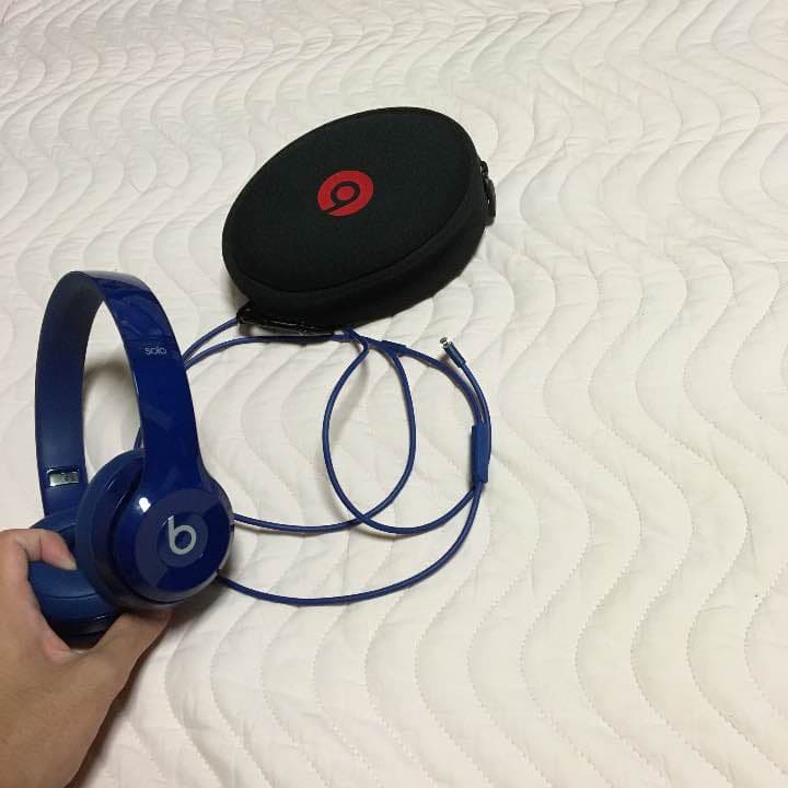 ビーツ ソロ2 ヘッドホン ケース付き