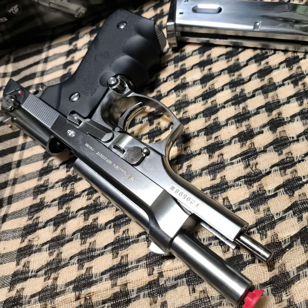 東京マルイ製　M92F　クロームステンレスモデル　状態良好品