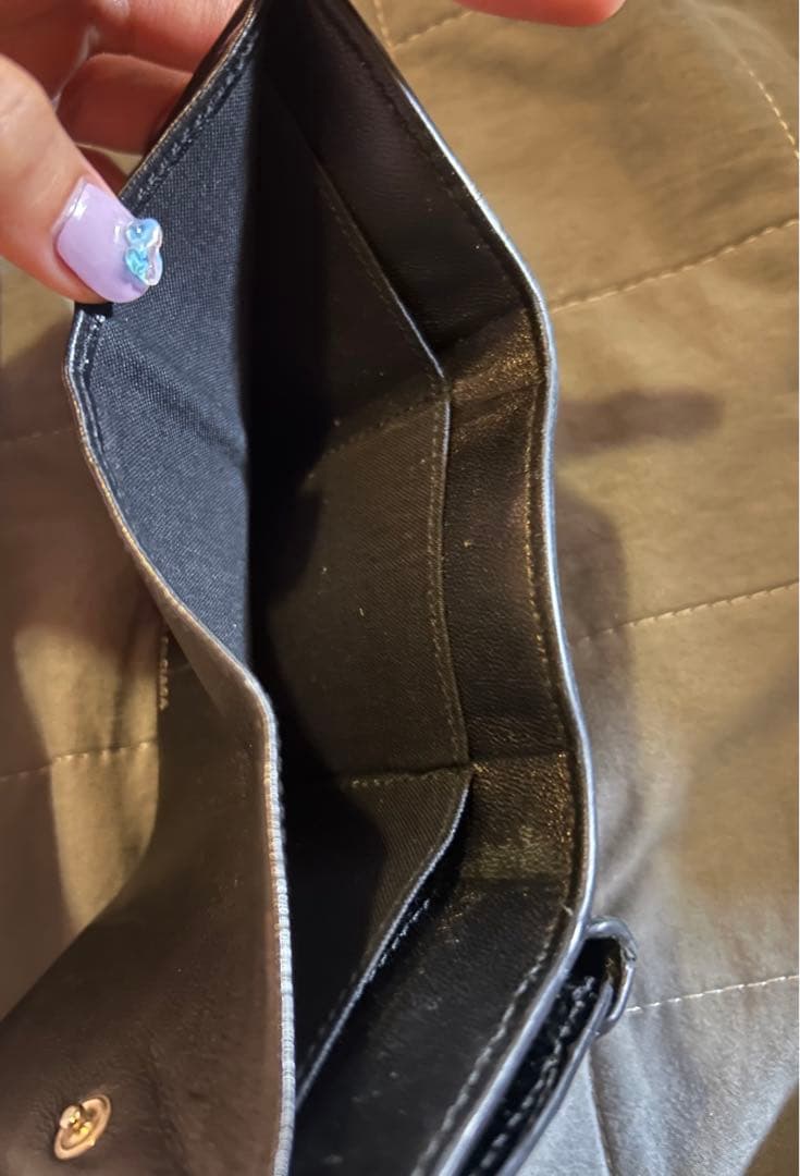 BALENCIAGA ブラック 三つ折り財布 クロコダイル型押しミニウォレット