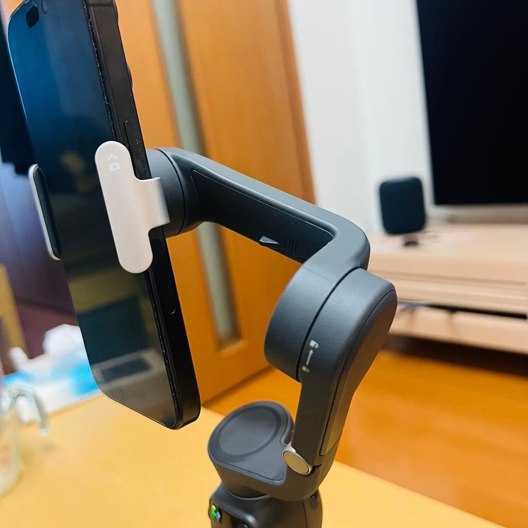 【未使用に近い】DJI Osmo Mobile 6 スマホジンバル／付属品完備