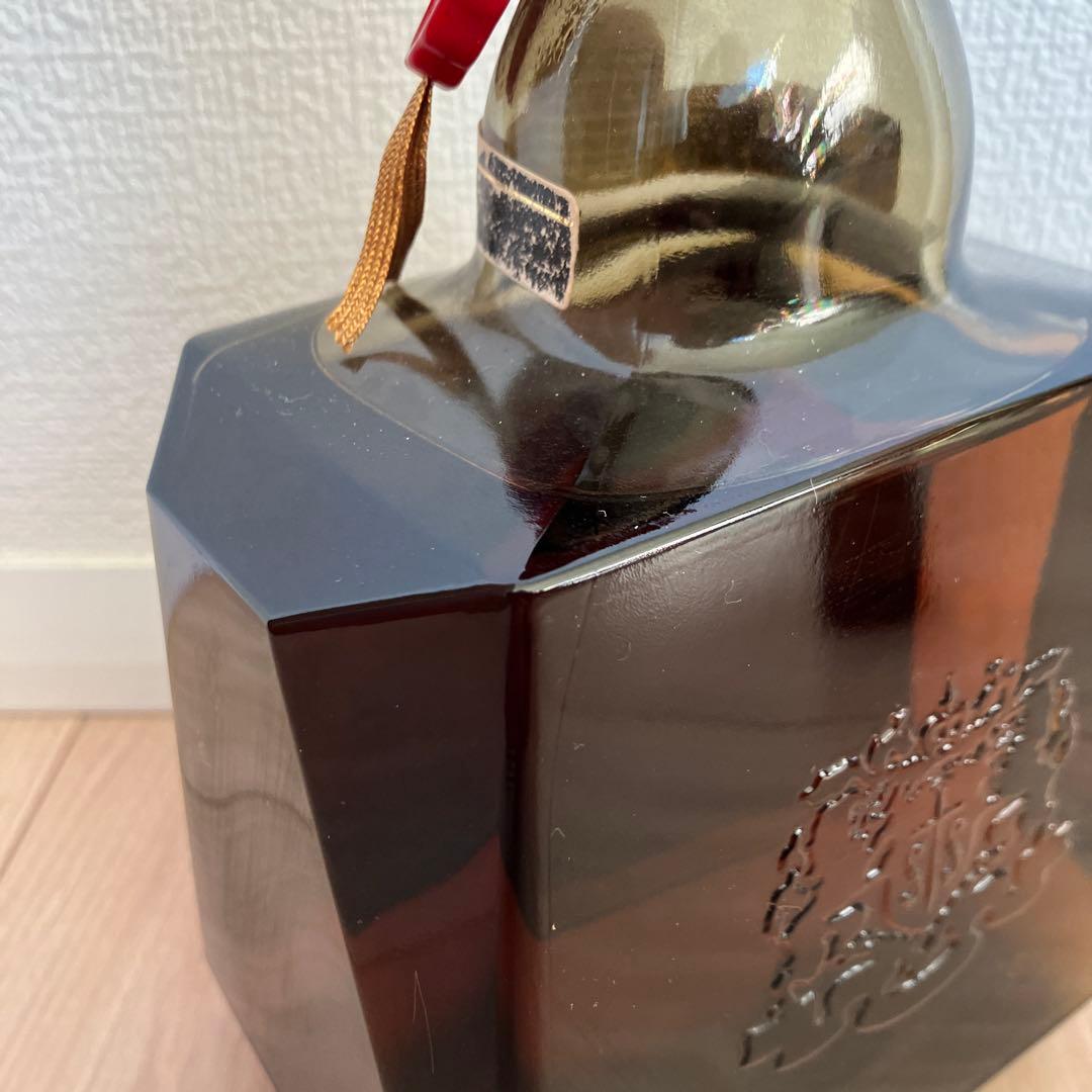 古酒　サントリーローヤル1000ml とローヤル12年黒ラベルミニボトル50ml