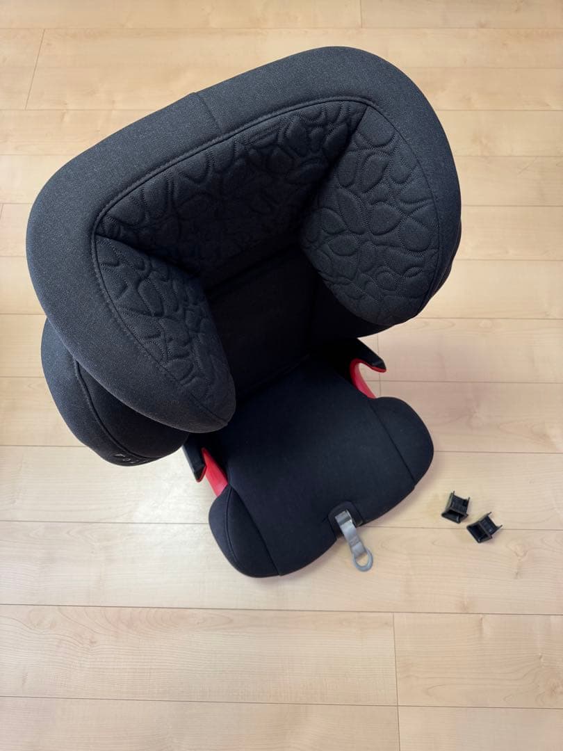 Volvo チャイルド・ジュニアシート isofix純正キックガード&おまけ付き