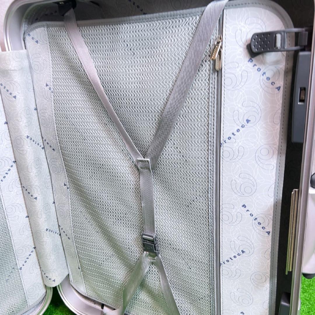 プロテカ スーツケース　キャリー　ハンガー　鍵　大容量　 旅行用　4輪