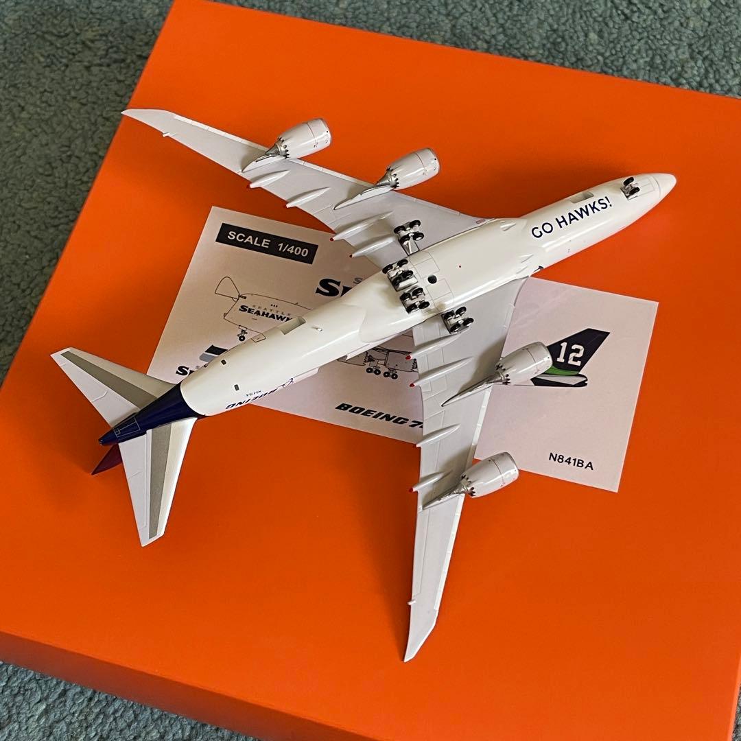 BOEING 747-8F ハウス SEATTLE SEAHAWKS 1:400