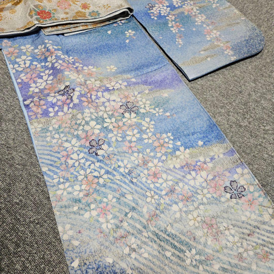 成人祝い　振り袖