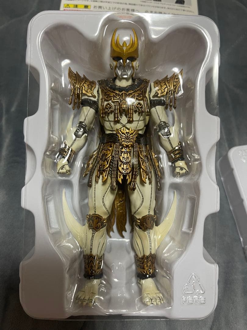 フィギュアーツ　ン・ダグバ・ゼバ（真骨彫）