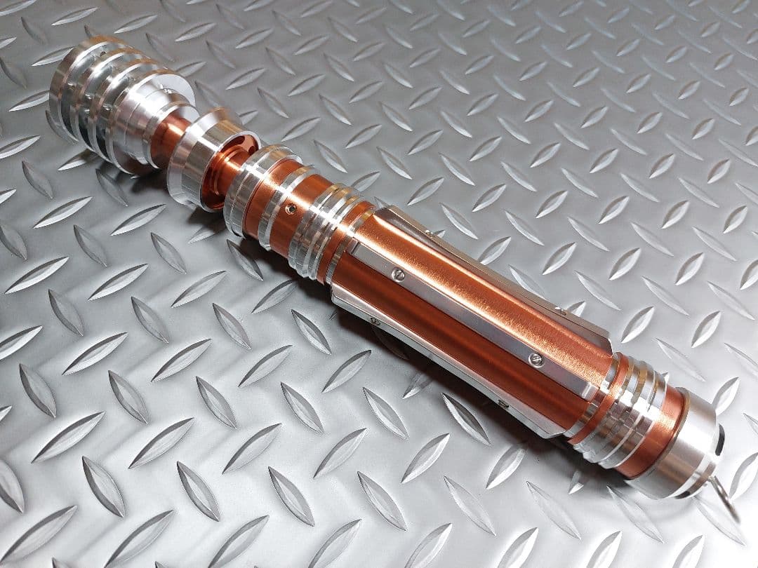 カスタムライトセーバー【Leia SE Variant】SN-PRO新品未使用