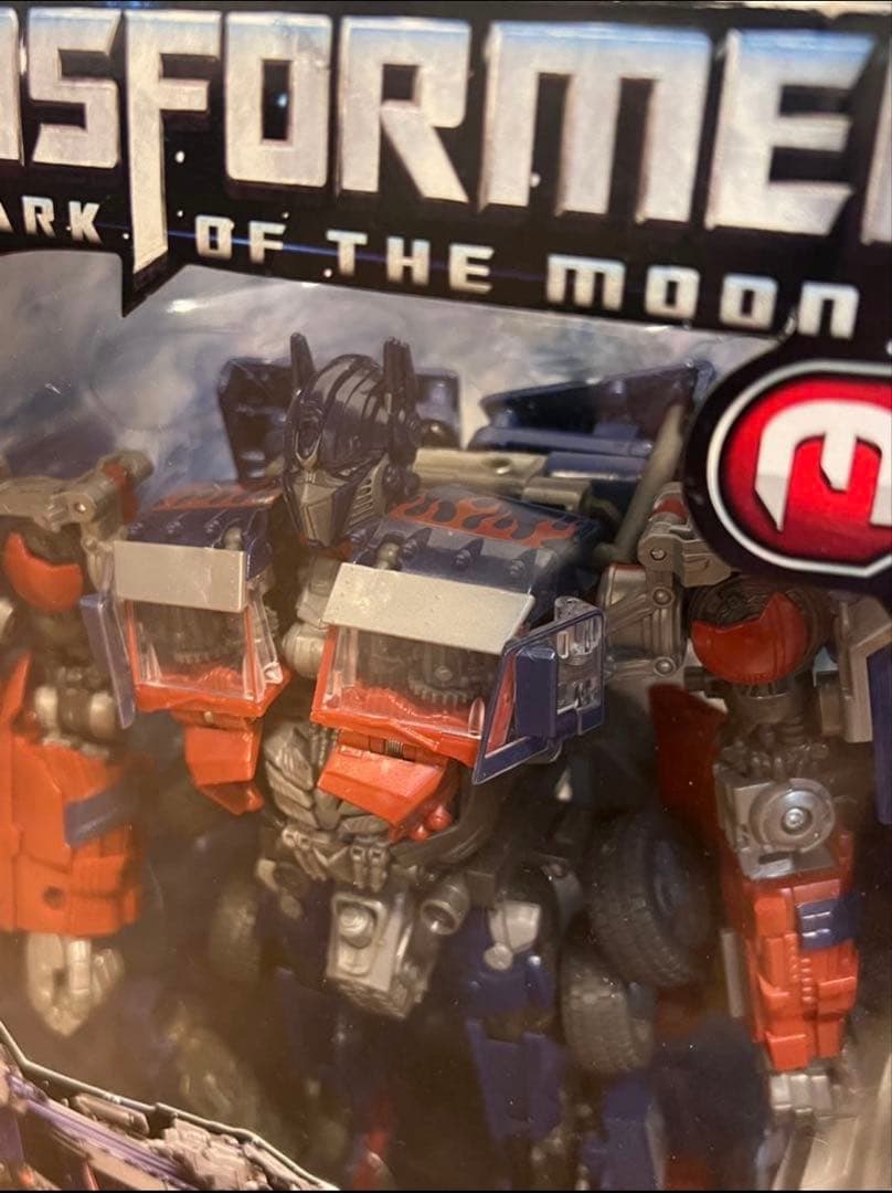 ストライカーオプティマス　オプティマスプライム