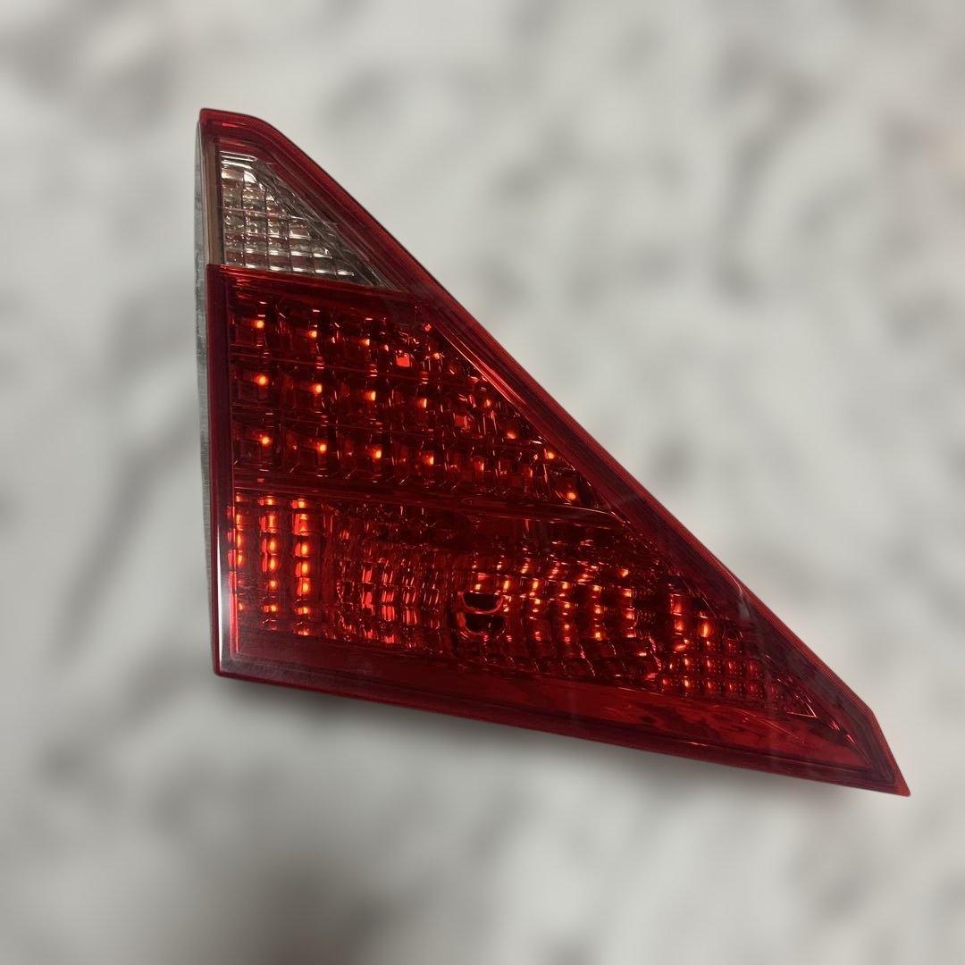 20アルファード純正テールランプ