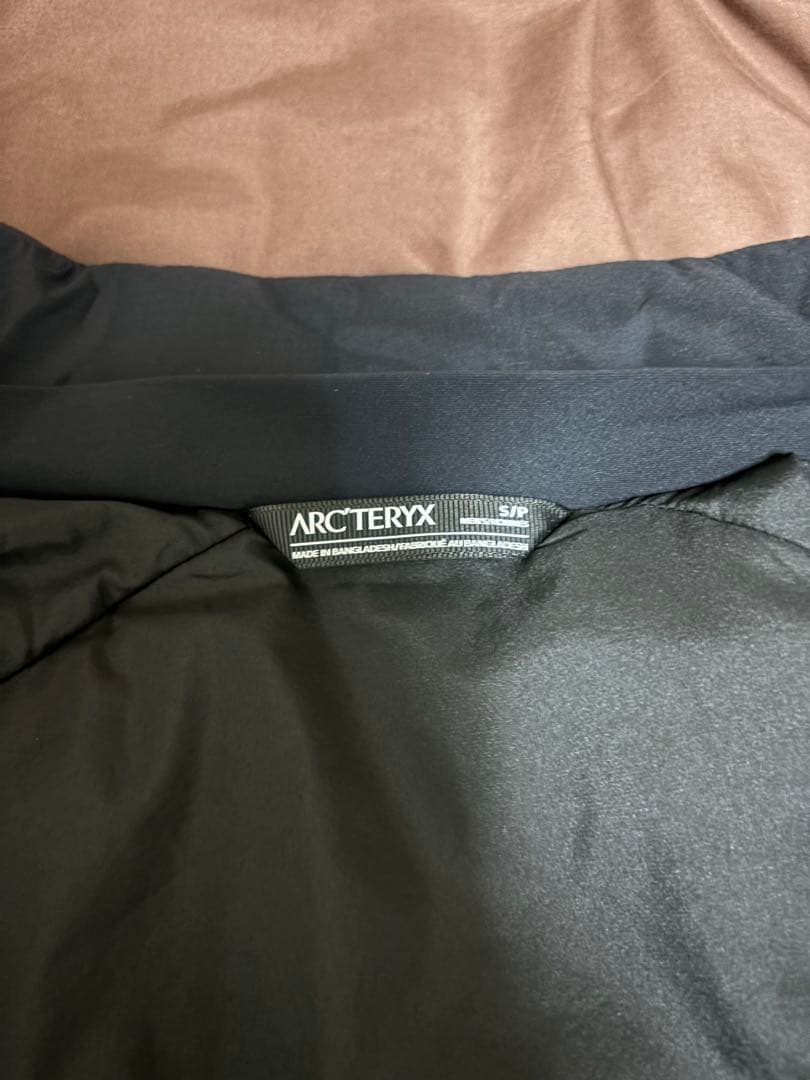 アークテリクス アトムSVジャケット S ブラック