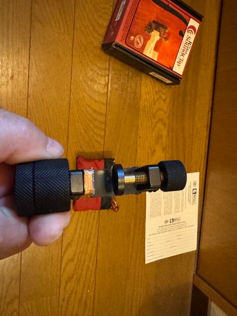 Realist SoundClip アコースティックトランスデューサー