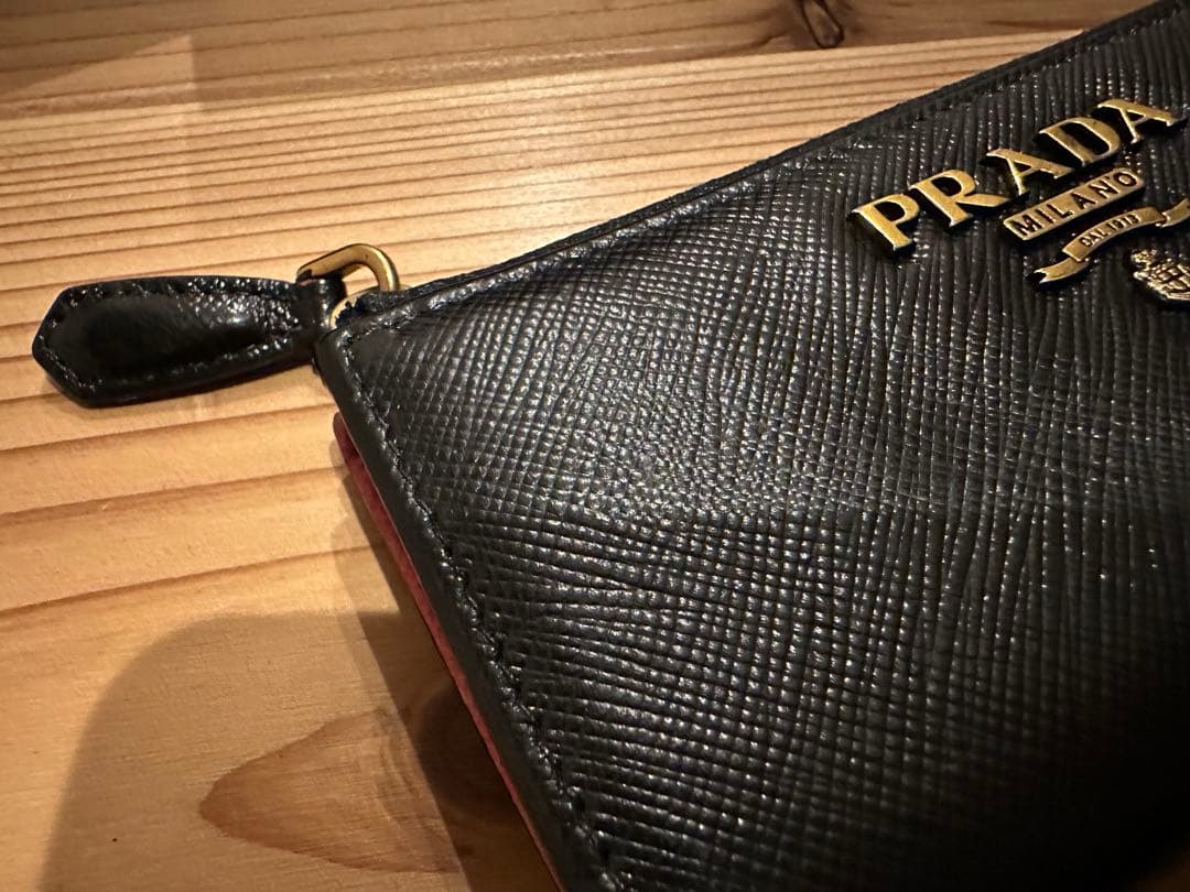 超美品！PRADA ブラック ケース　キーリング付き