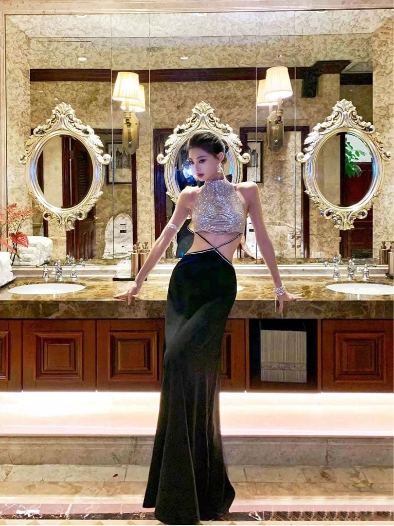 ホルターネックビジュー装飾ロングドレス パーティー キャバ セクシー