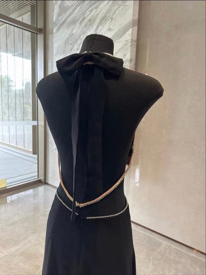 ホルターネックビジュー装飾ロングドレス パーティー キャバ セクシー