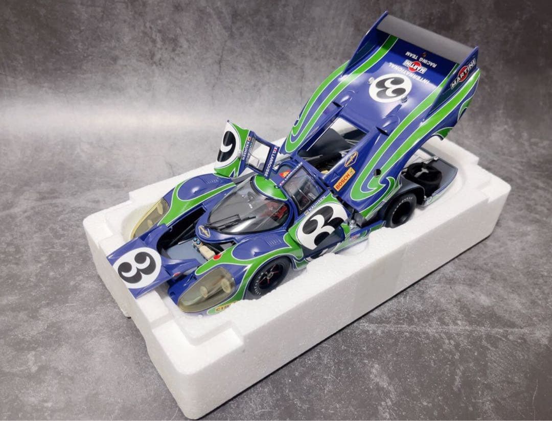 ミニカー AUTOart 1/18 MILLENNIUM PORSCHE 917