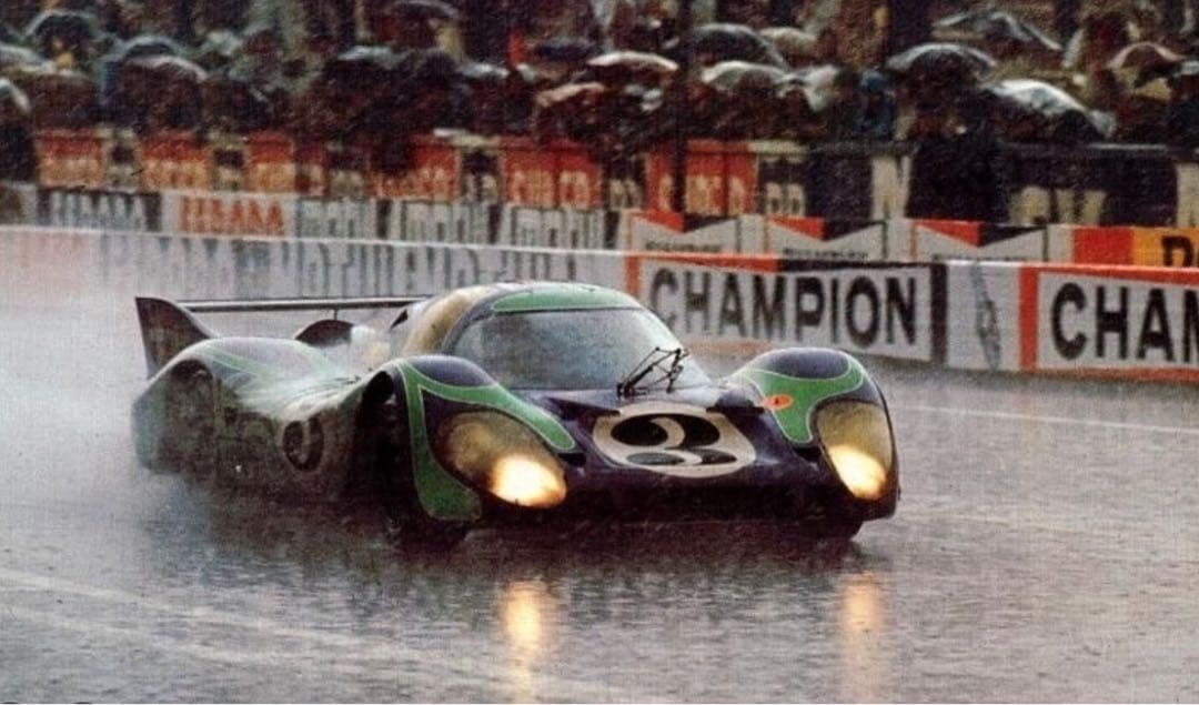 ミニカー AUTOart 1/18 MILLENNIUM PORSCHE 917