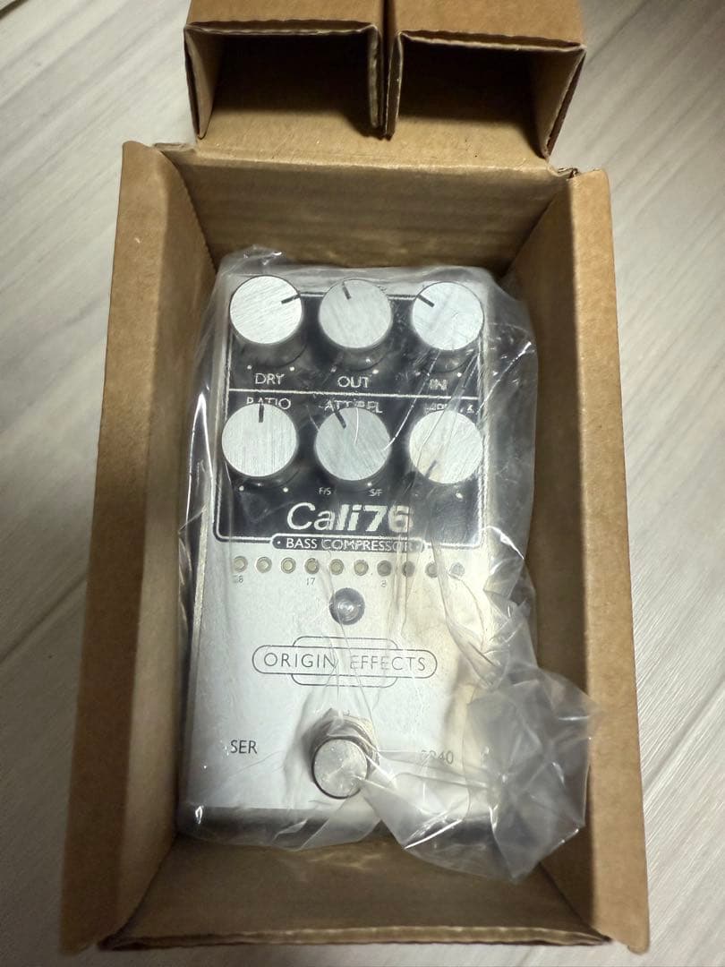 Origin Effects Cali76 ベースコンプレッサー