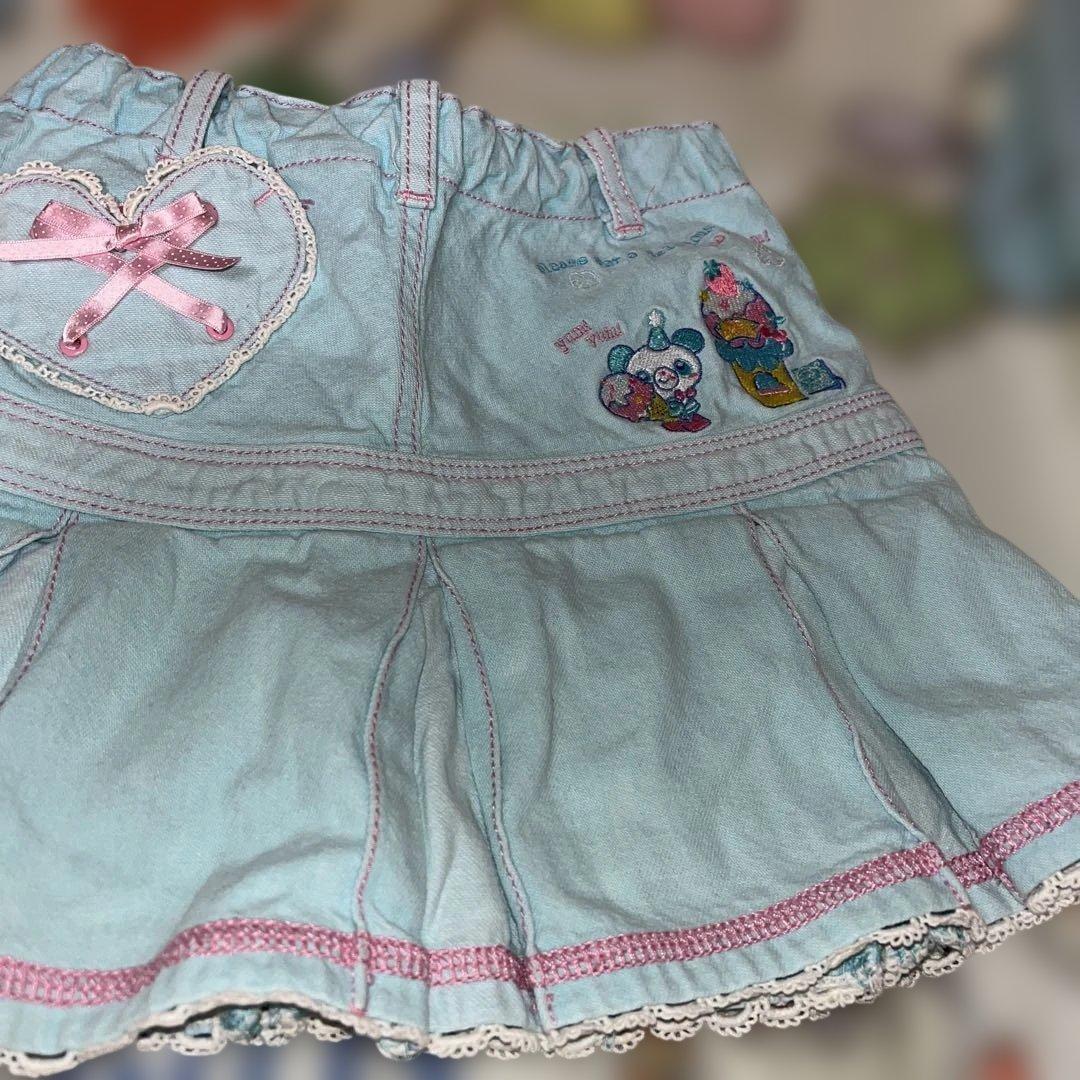 残念シミがある。昔のメゾピアノ 水色刺繍スカート