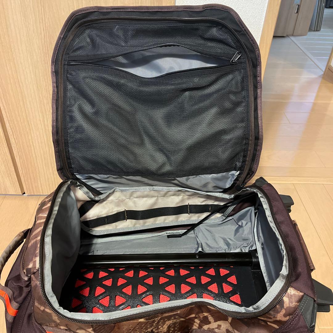 希少カラー　ノースフェイス　キャリーバッグ