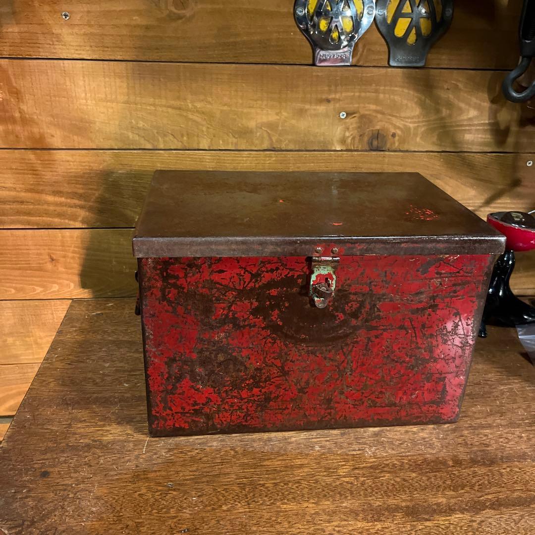 ヴィンテージアイアンボックス