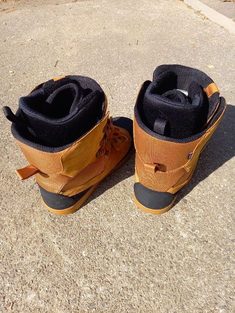 スノーボード deeluxe footloose