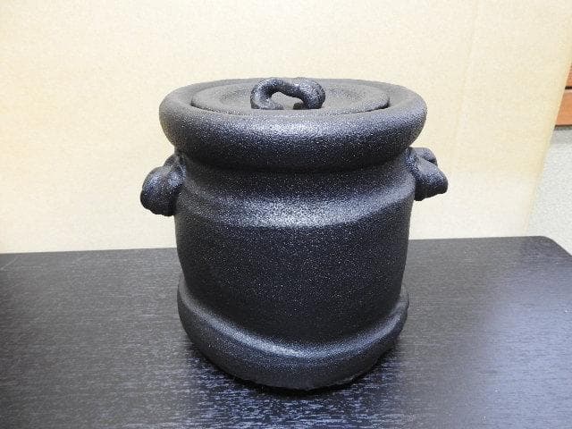 寒川梄豊　紀州焼葵窯　那智黒水指　共箱　MA386