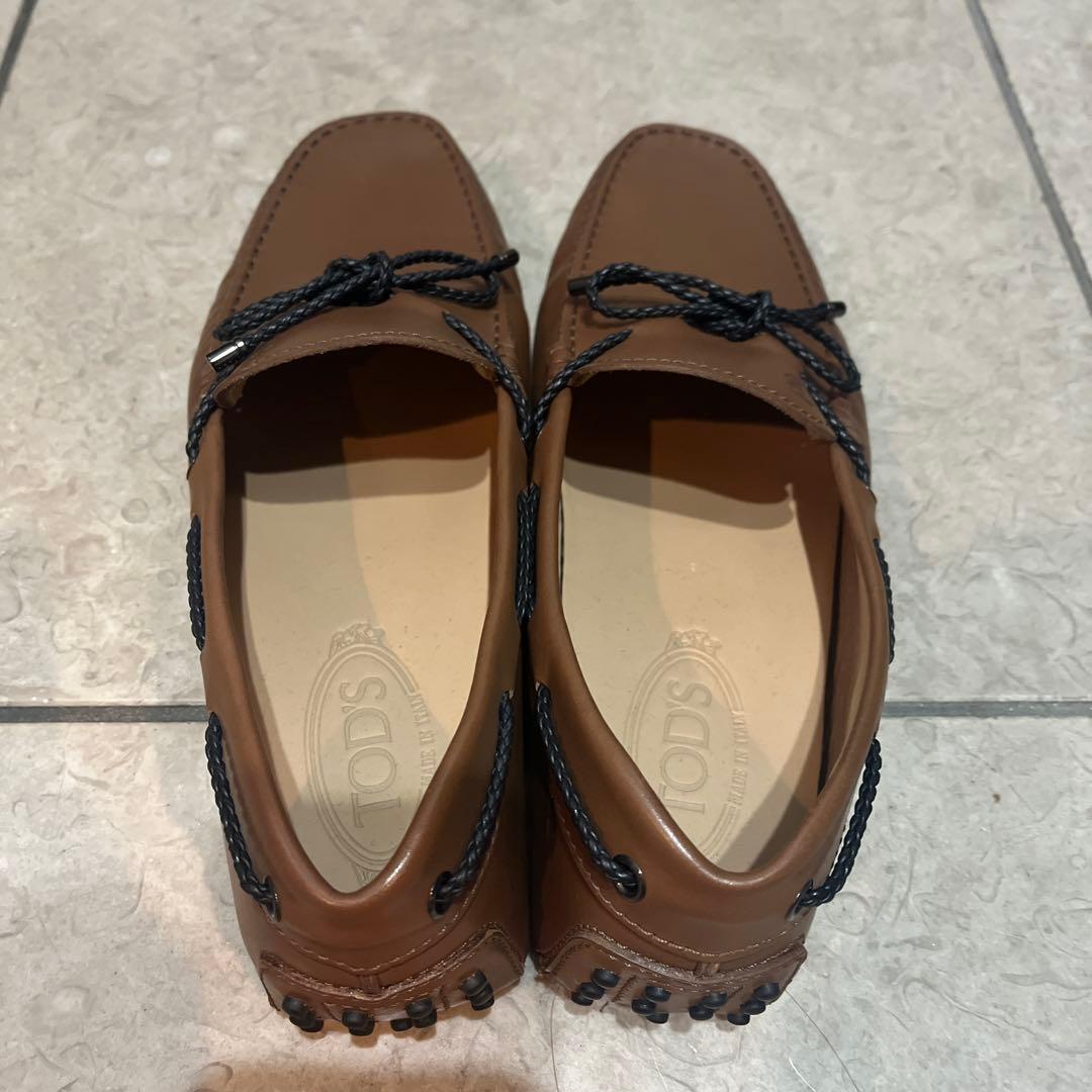 TOD'S ブラウン モカシンメンズ