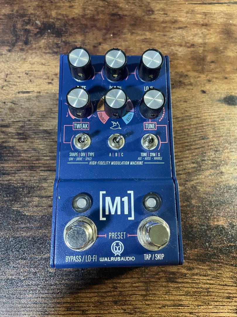 Walrus Audio M1 モジュレーション マルチエフェクター
