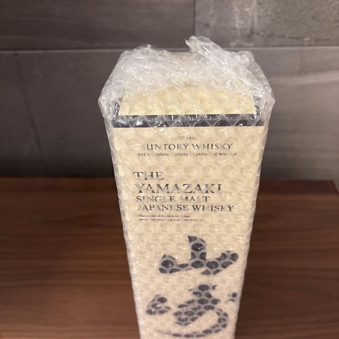 サントリー 山崎シングルモルトウイスキー 700ml 新品未開封　箱あり