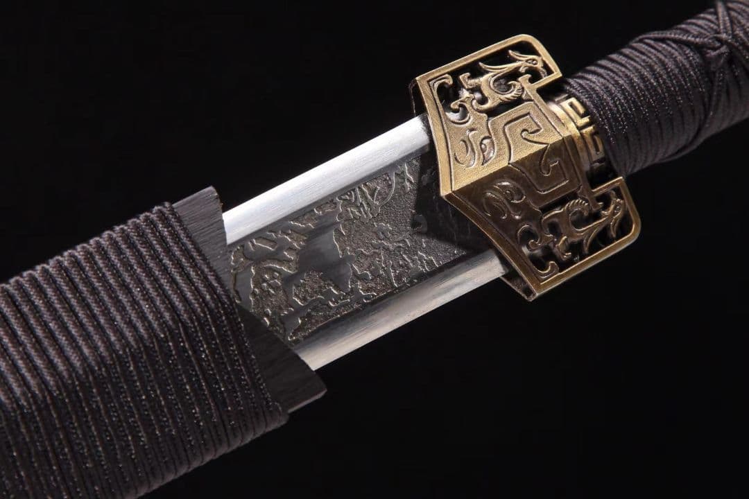 古兵器    武具　刀装具　日本刀　模造刀  赤壁 漢剣 三國無双