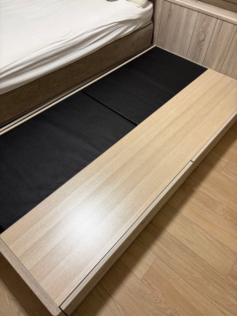 ニトリ アンティーク調木目ベッドフレーム シングル