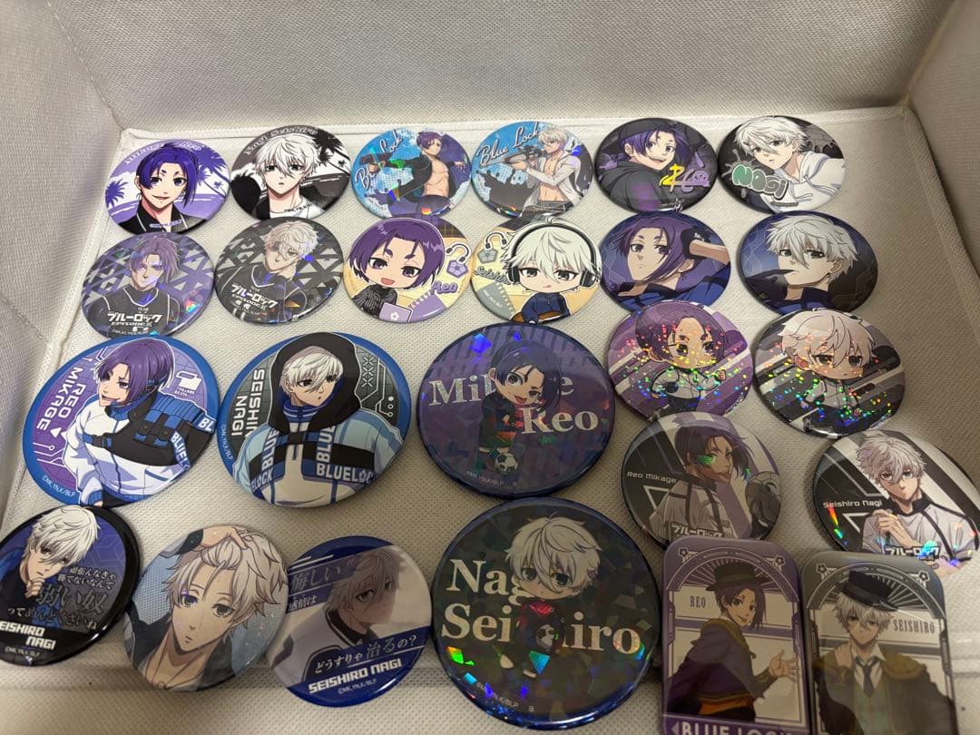 ブルーロック 凪誠士郎 御影玲王 缶バッジ まとめ売り 約70個