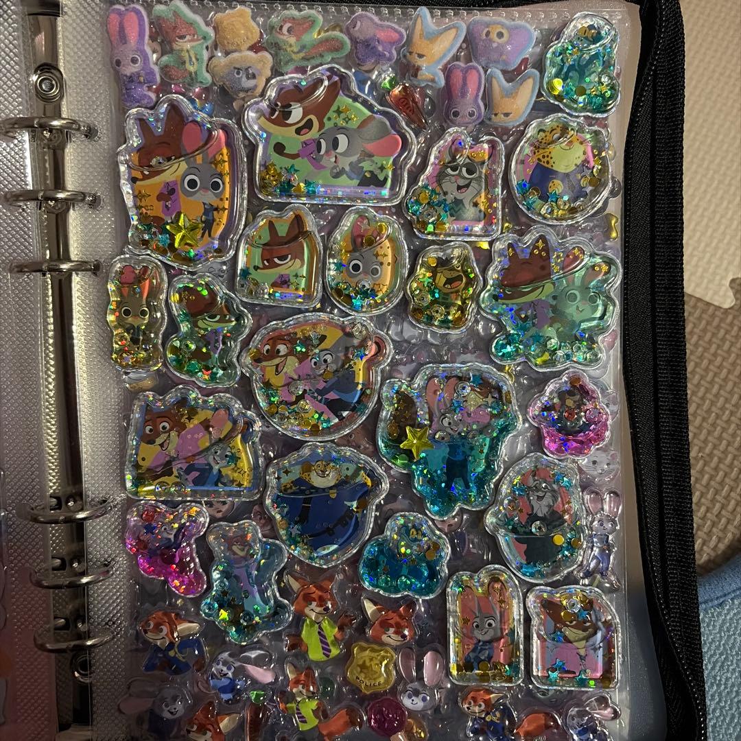 ディズニー　ボンドロミニ(新品) ＋ シール帳完成品