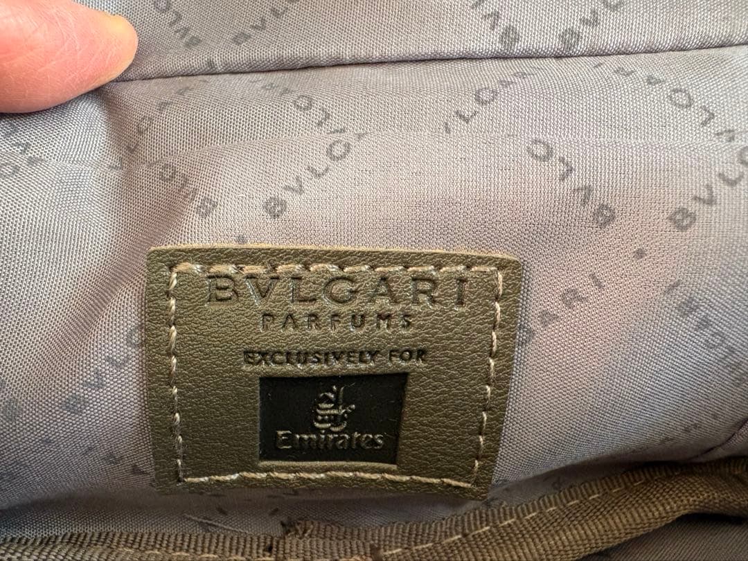 エミレーツ航空　ビジネスクラス　ブルガリ製アメニティセット