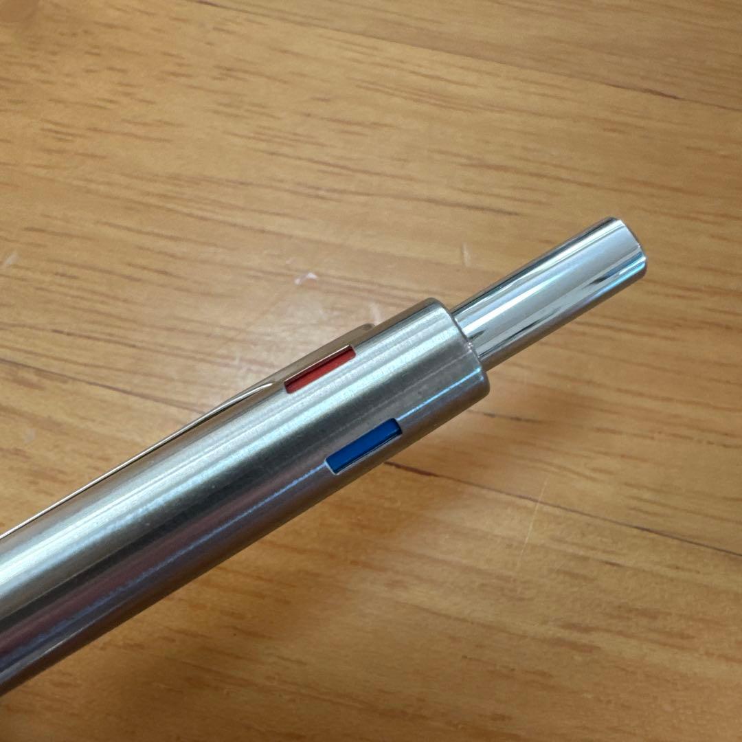 廃盤 PILOT パイロット 細字4色 ボールペン 多色ペン 振り子式