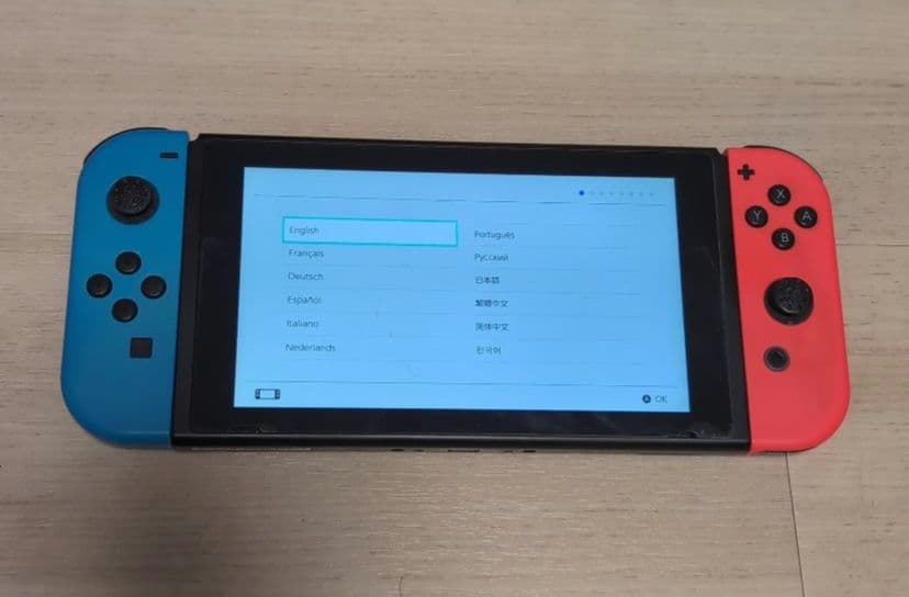 【箱あり】Nintendo Switch 本体 　バッテリー強化版　青/赤