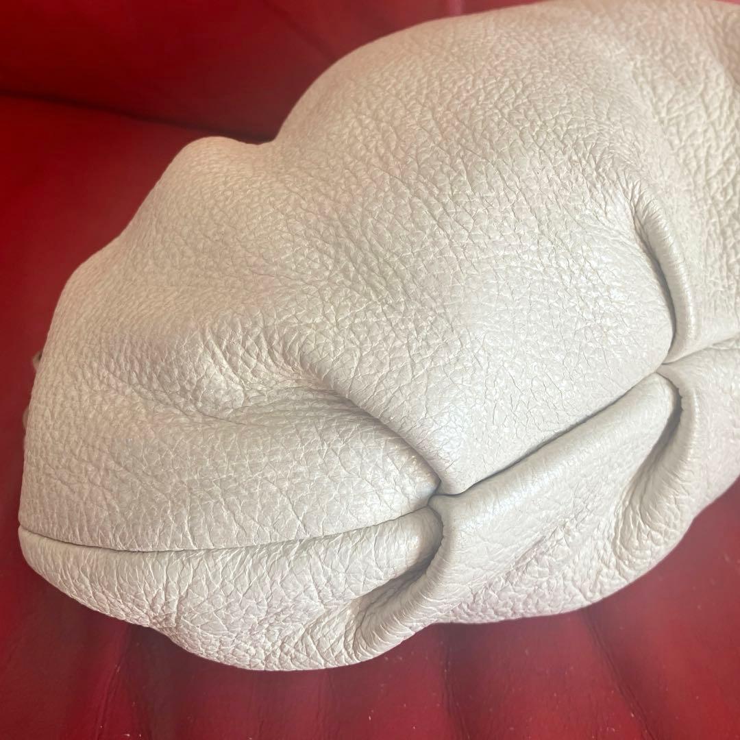 PRADA ホワイトレザー　ワンショルダーバッグ　プラダ