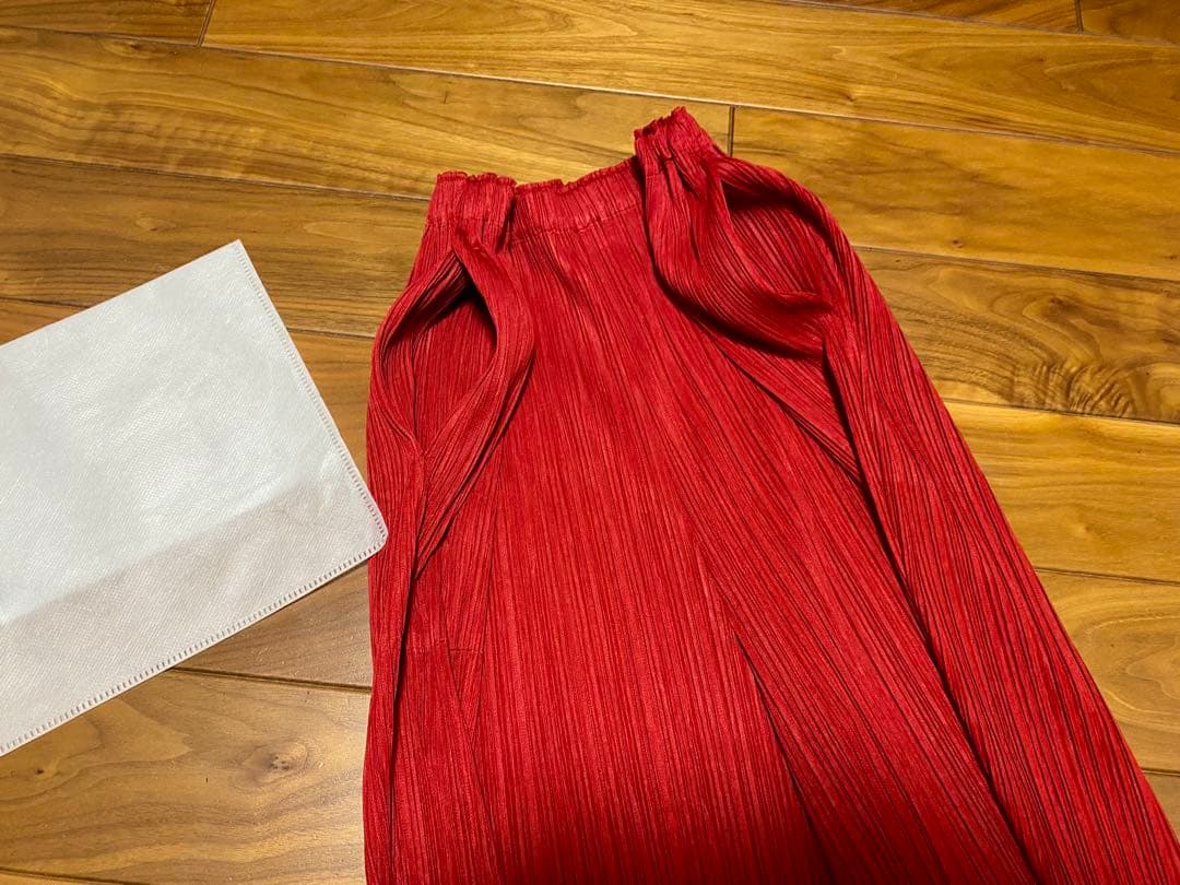 PLEATS PLEASE レッド プリーツ ガウチョパンツ