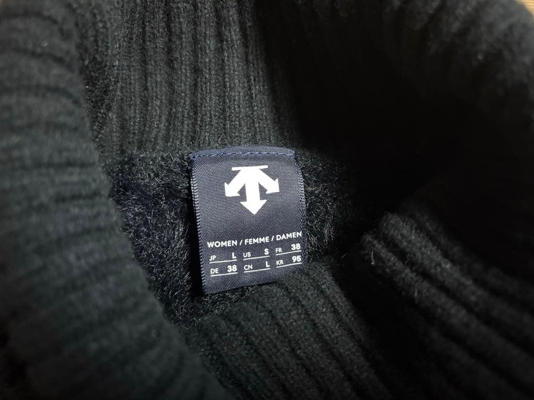 DESCENTE タートルネツクセーターＬ　黒