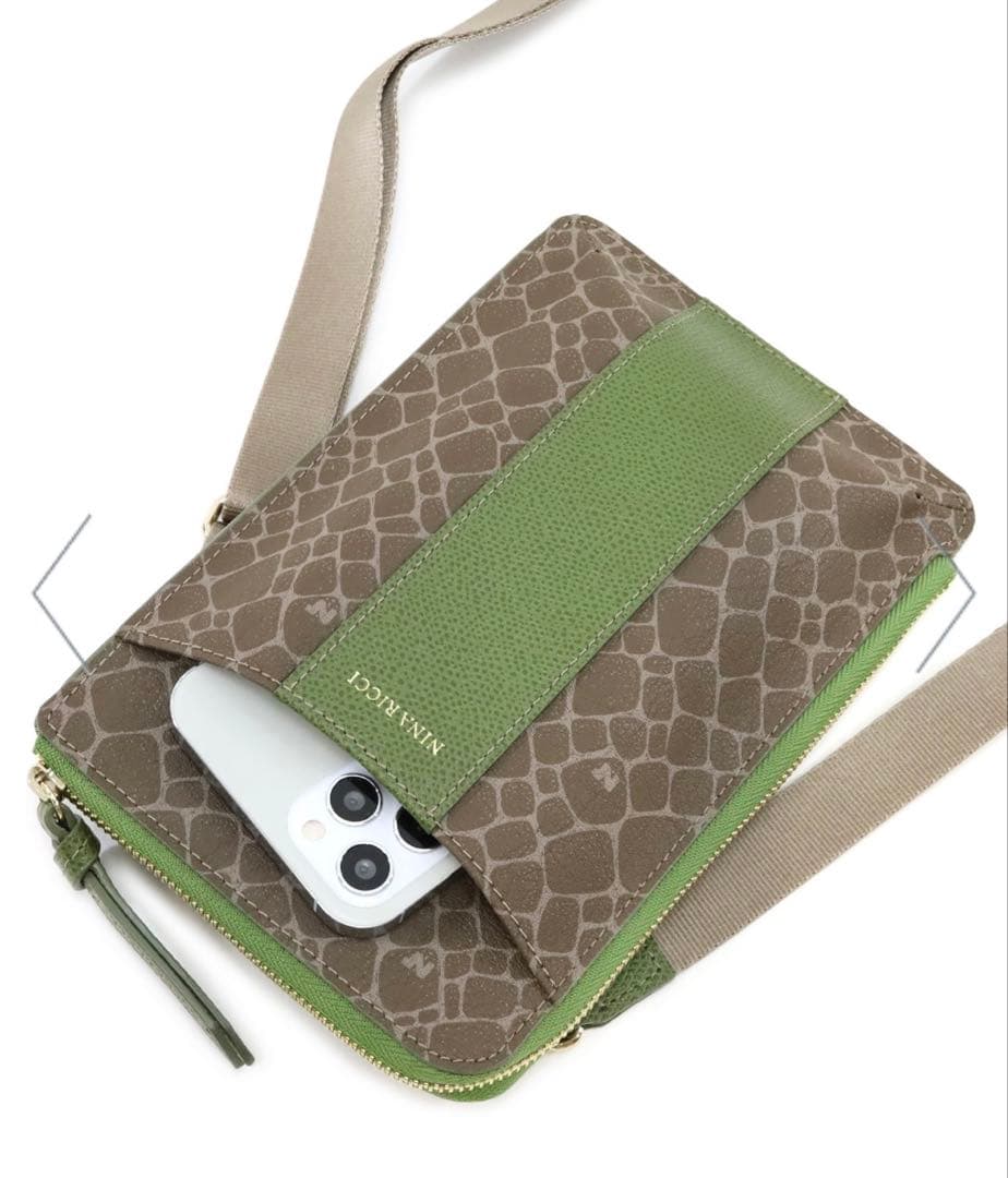 NINA RICCI スマホショルダーバッグ　グレインヌーボーパース