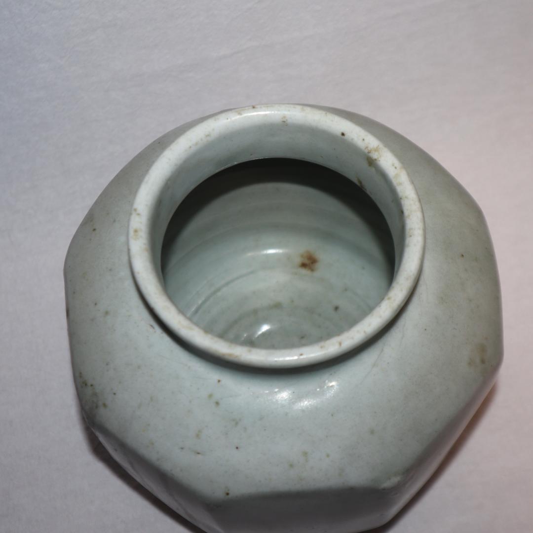 李朝白磁面取り壺