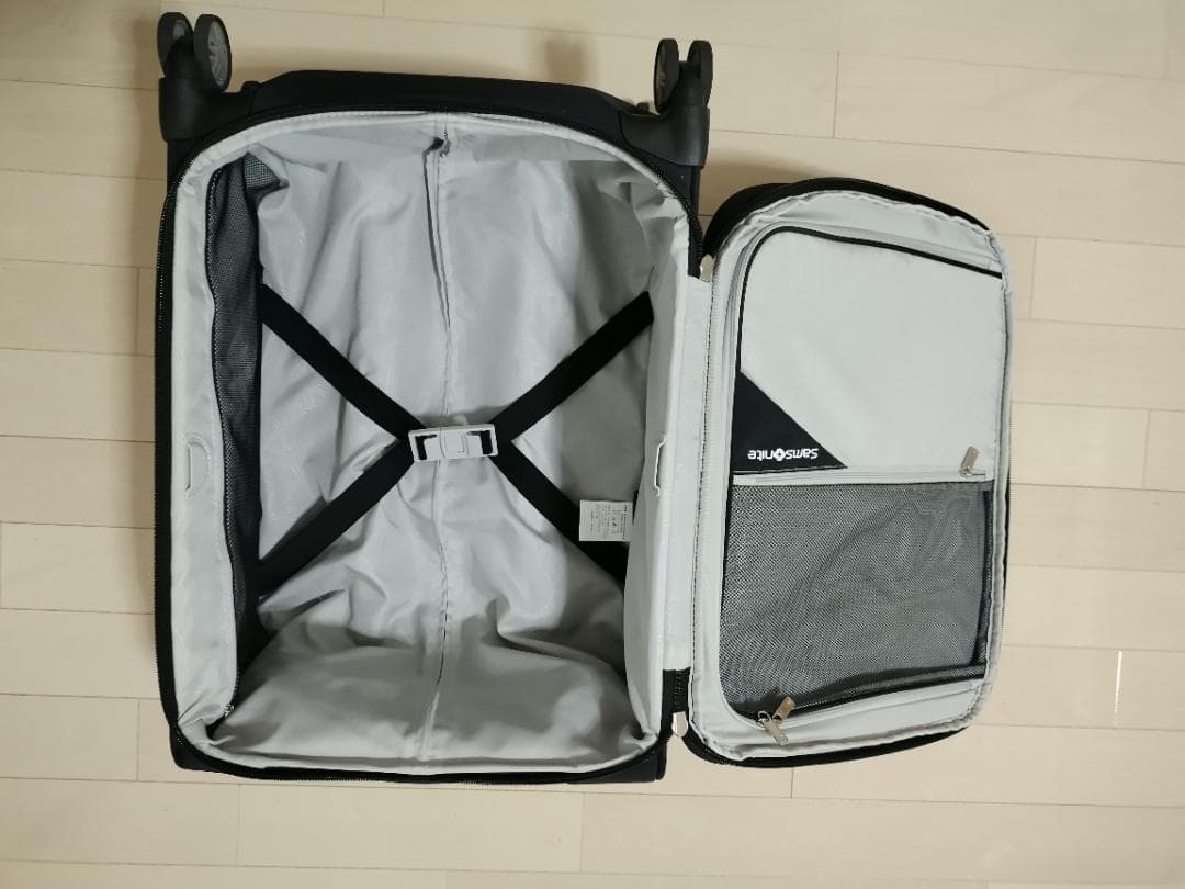 【使用３回】Samsonite　ビーライト４　スピナー55 EXP 機内持込OK