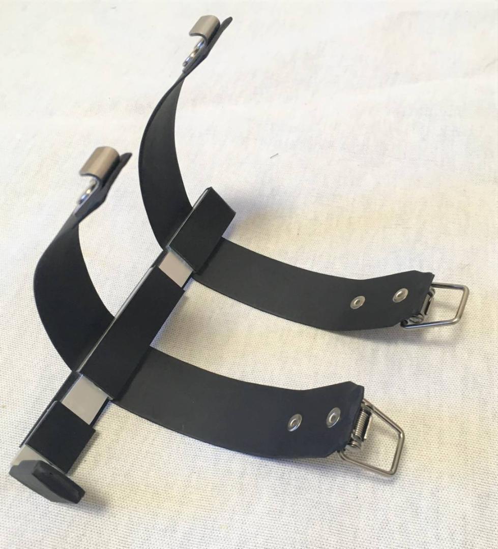 ガソリン携行缶１Lと専用ホルダーセット