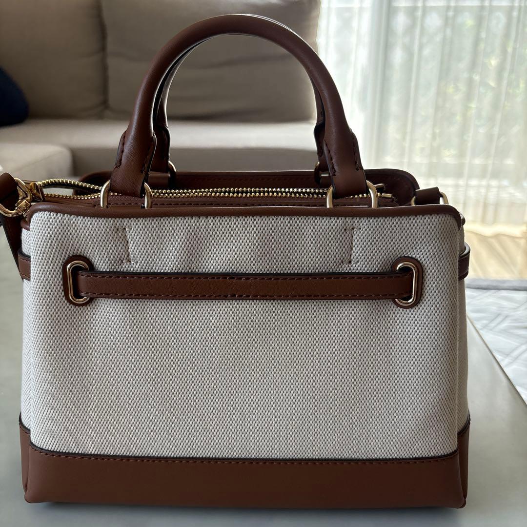 新品未使用MICHAEL KORS ショルダー付き(ま♡プロフ必読)