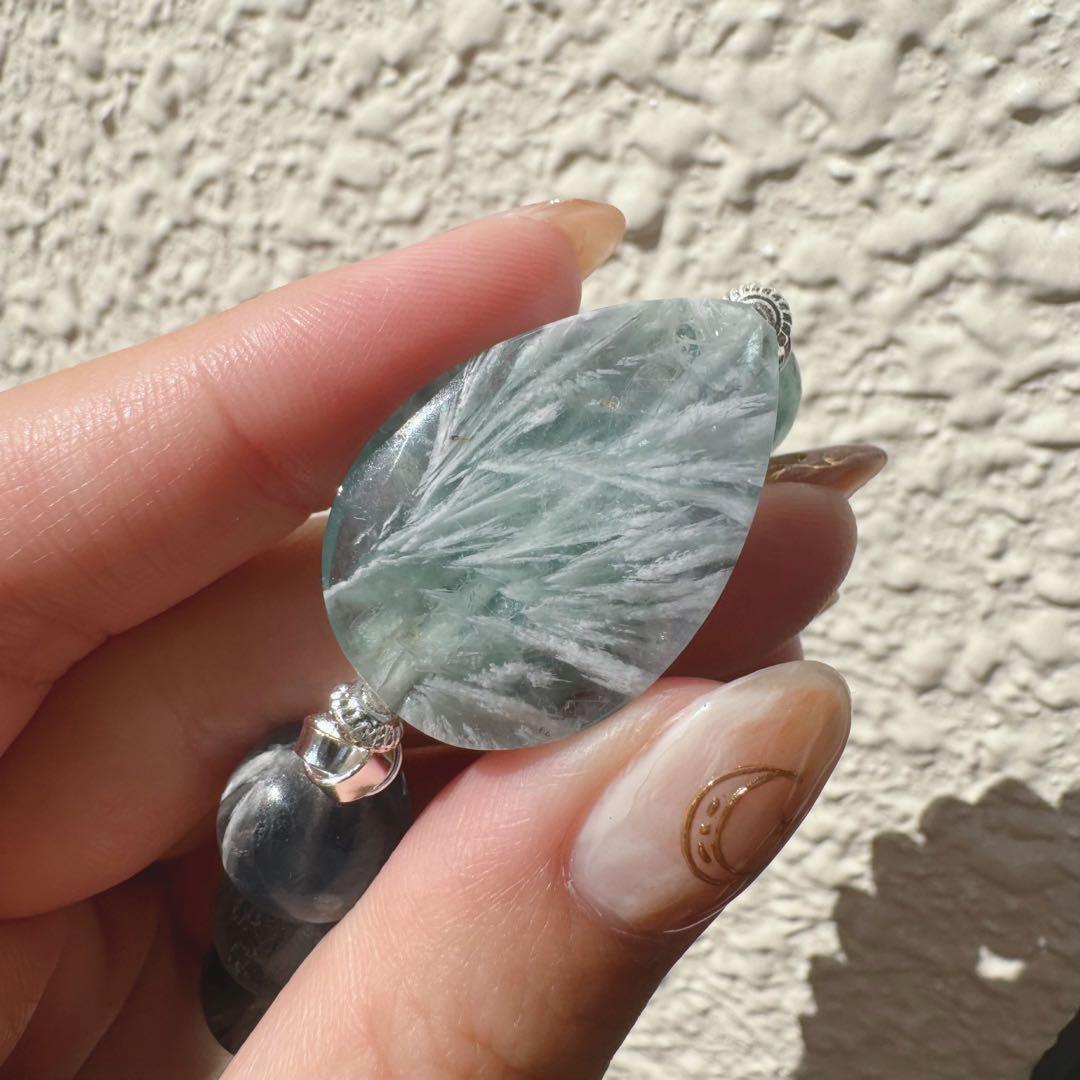 天然石　ハンドメイド　ブレスレット　エンジェルフェザーフローライト　天使の羽